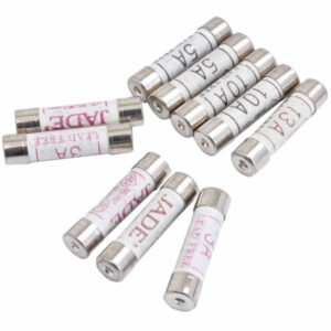 Surtido de fusibles BS 1362 cerámicos cilíndricos amperajes variados para taller