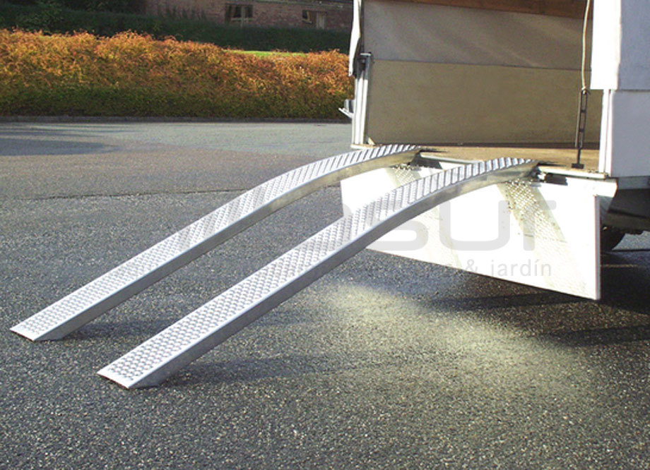 99-531 Rampas Alumino Furgon 1500 x 200 ( Hasta 400 KGS./JUEGO) - Imagen 2