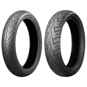 Juego Bridgestone BT46: neumático delantero y neumático trasero.