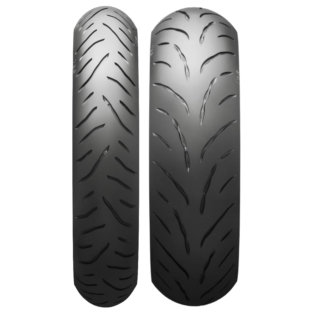 Juego de dos neumáticos Bridgestone T32 GT: vista frontal de los dibujos delantero y trasero.