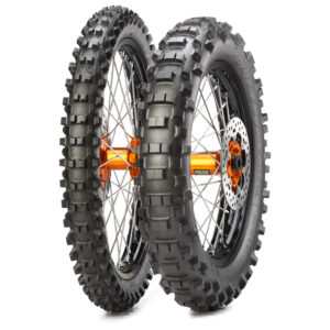 Juego METZELER MCE SIX DAYS EXTREME · 90/100-21 + 130/90-18 · 2 neumáticos moto